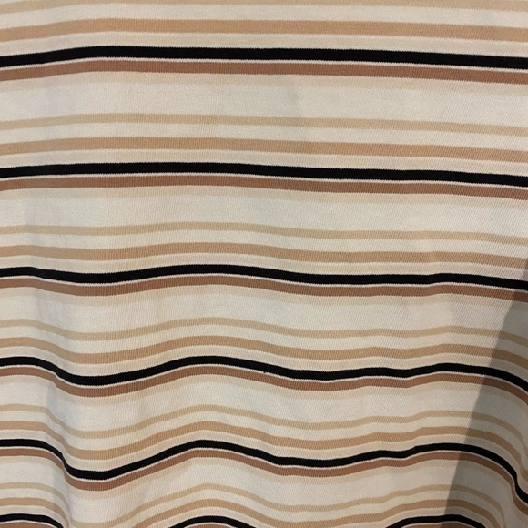 Top - Picture 2 of 3